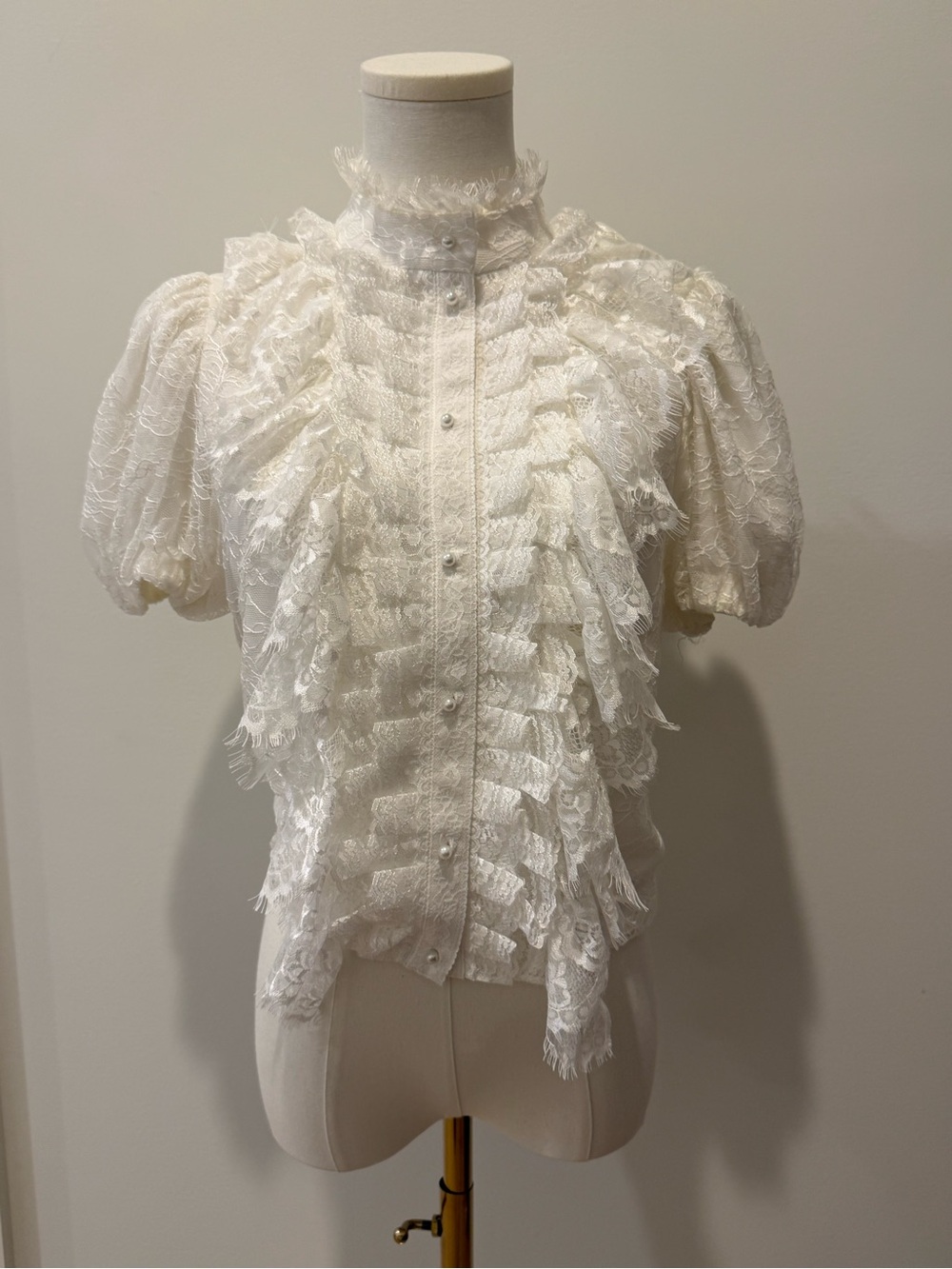Alice + Olivia Geraldine Ivory Lace Ruffle Puff Sleeve Blouse